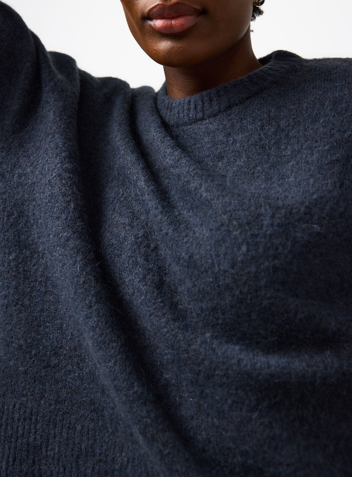Dark Blue Alpaca Relaxed Crew Neck Jumper S - Image 3 thumbnail
